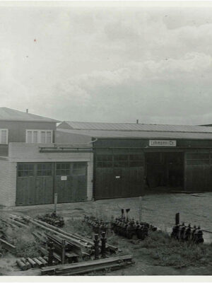 F. W. Hempel & Co. Ore and metals warehouse in Bremen, ca. 1950