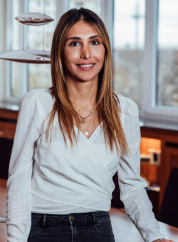 Burcu Güngören Burcu Güngören